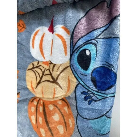 Disney Stitch Halloween Plush Throw Blanket Pumpkin  50 X 70” Autumn Fall Leaves - Picture 10 of 12